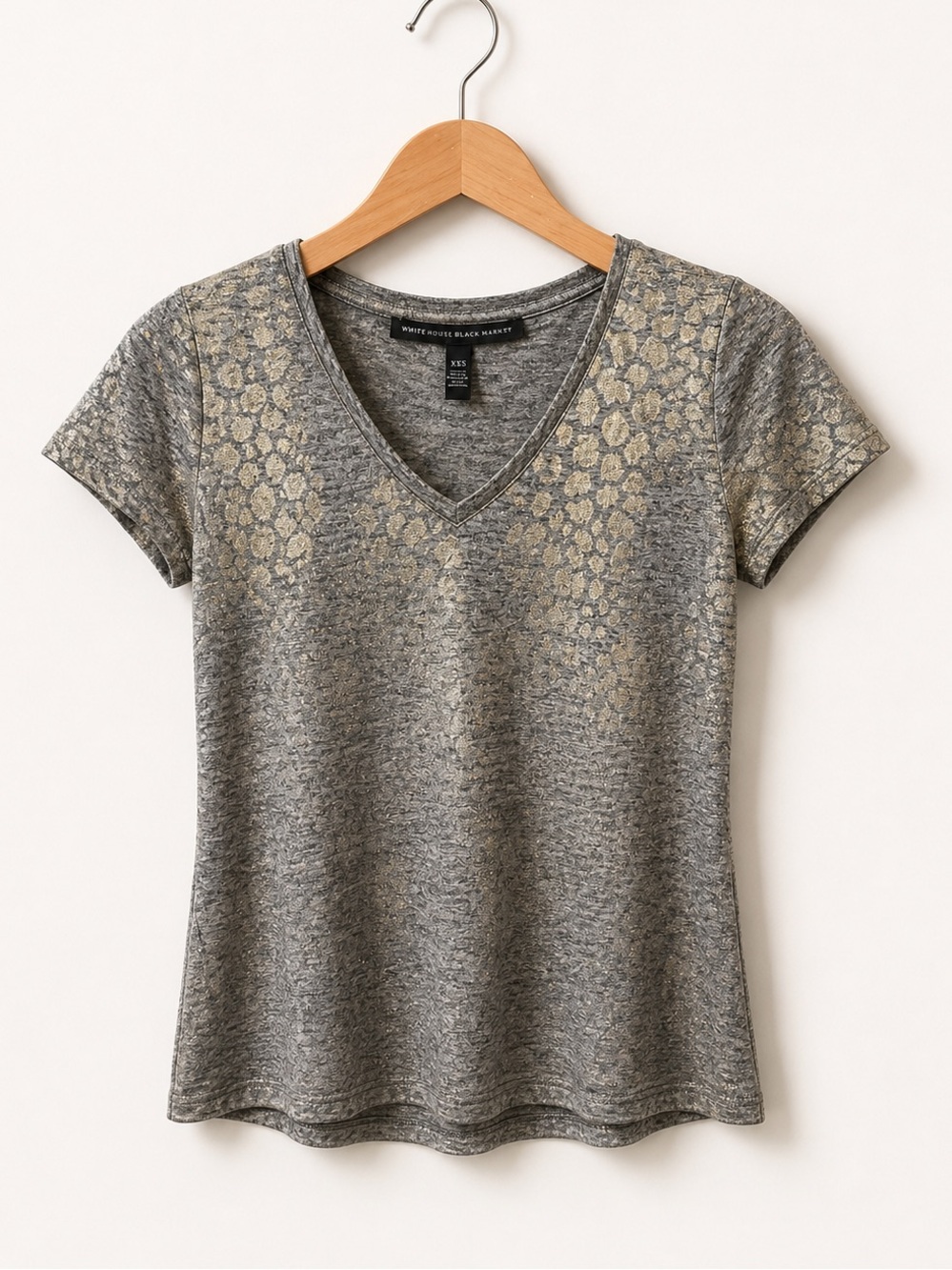 White House Black Market Pewter Gray Knit Metallic Gold Leopard Print V-Neck Top - Picture 4 of 8